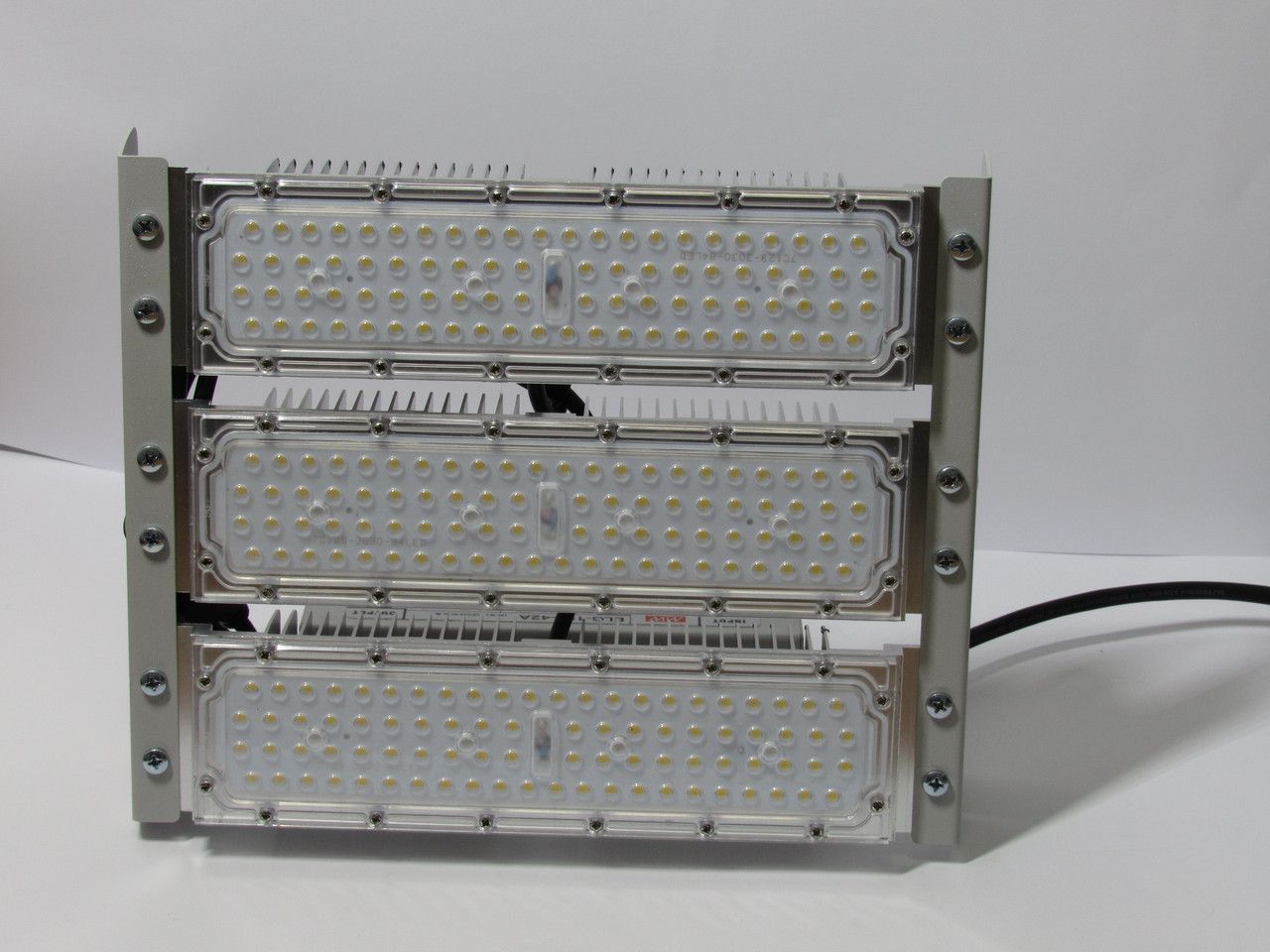 Світлодіодний світильник ALV-220-5K  LED