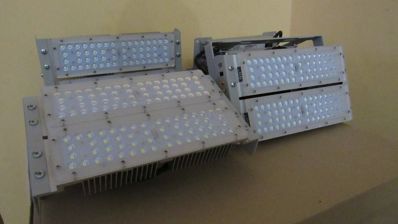 Світлодіодний світильник ALV-ARM50-5K для освітлення фасадів LED FLOOD