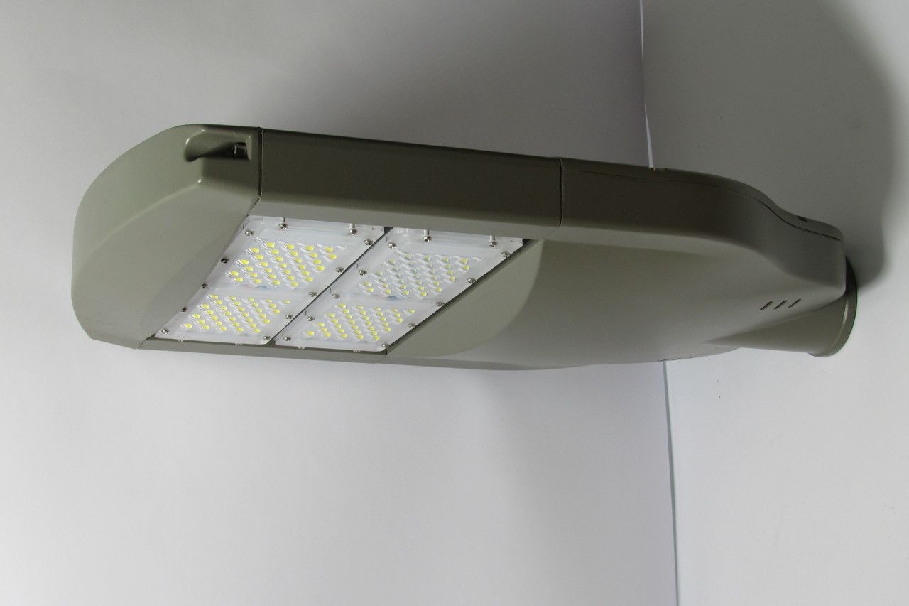 Світильник світлодіодний ALV-HAR120-5K для дорог вулиць периметрів стоянок LED